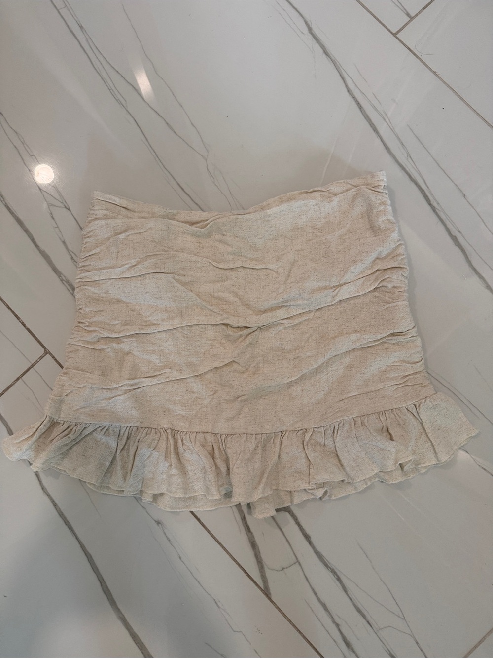stradivarius Cream Ruffle-Hem Mini Skirt